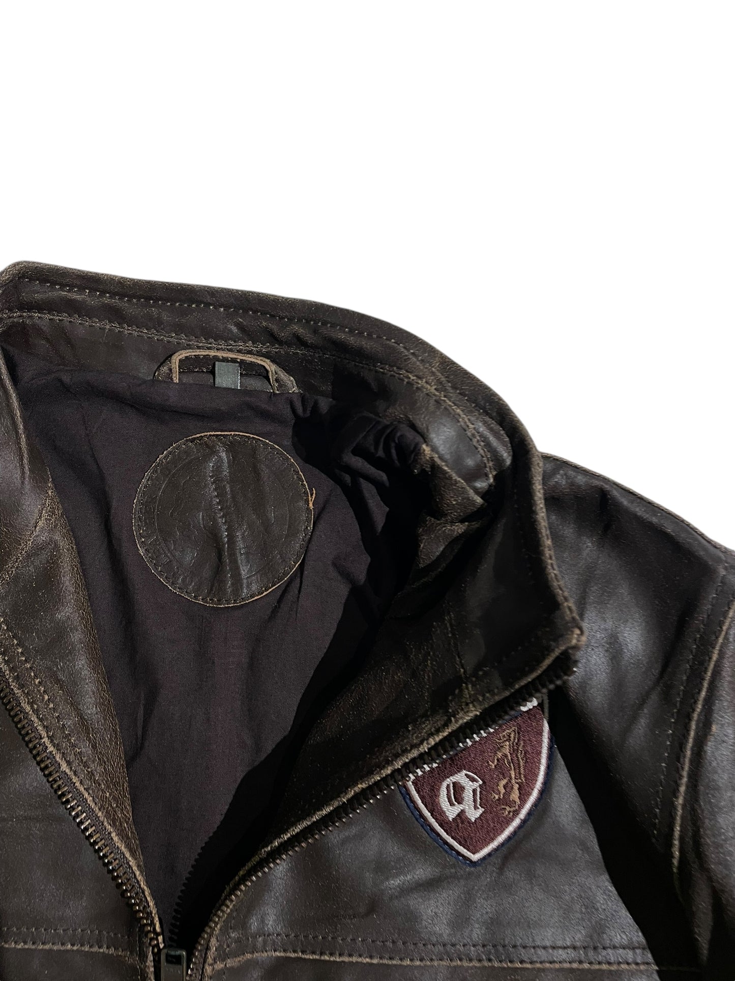 Project upgrade vintage leather jacket