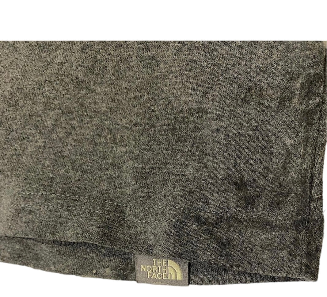 Authentic the north face tee